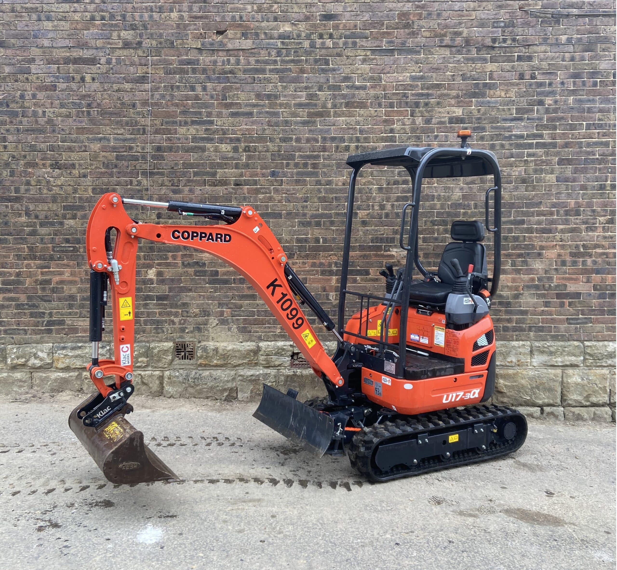 Mini digger hire in Bromley for trenching and groundworks