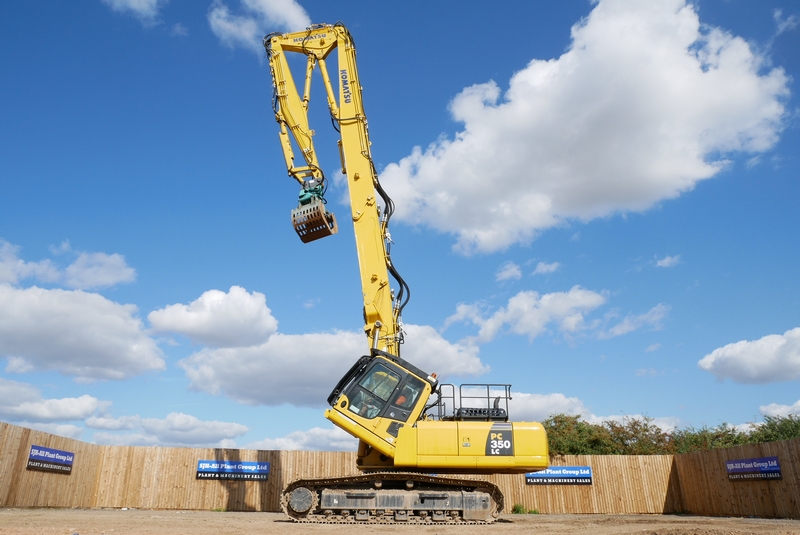 High reach excavator Hire Bromley